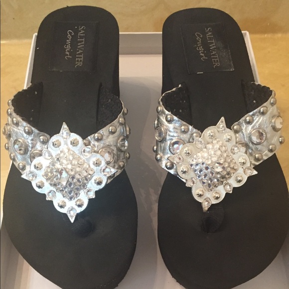 saltwater cowgirl flip flops